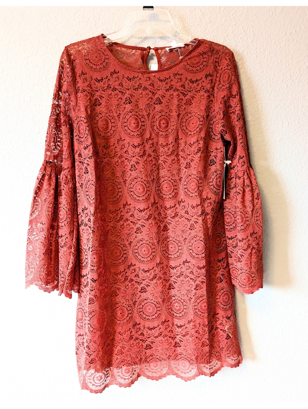 NWT Skylar & Jade Women's Rust Lace Bell-Sleeve Shift Dress Sz.L